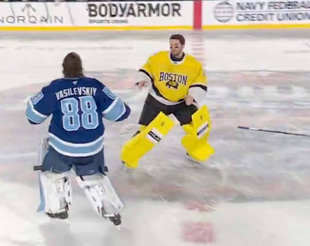 STADIUM SERIES GOALIE FIGHT!!!!!