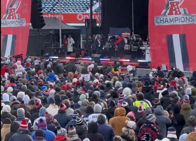 Even After a 7-Year Hiatus, Patriots Fans Prove Nobody Does a Send Off Rally the Way They Do