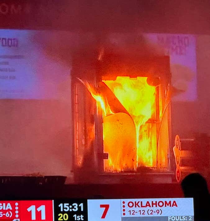 There Was A Delay In The Oklahoma/Georgia Game Because A Damn Popcorn Machine Caught Fire At One Of The Concession Stands