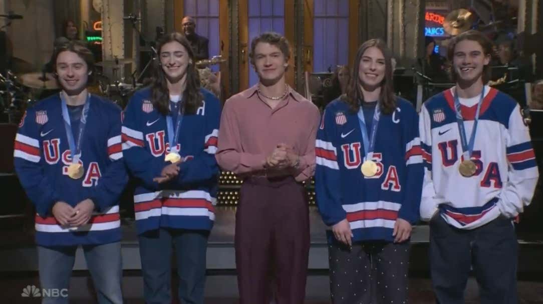 World Peace Is Achievable After Members Of Team USA's Men's And Women's Hockey Team Were On SNL With The Dude From 'Heated Rivalry'