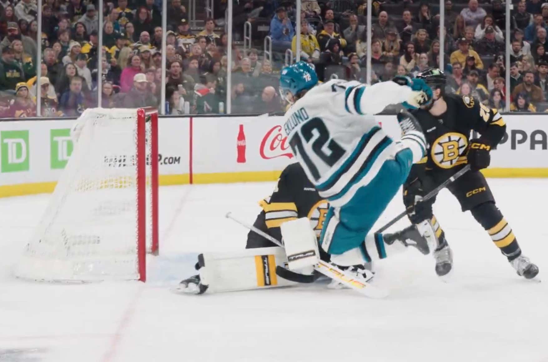Goal of The Year? – San Jose Sharks William Eklund Scored The Ultra Rare "Goal You've Probably Never Seen Before" Last Night