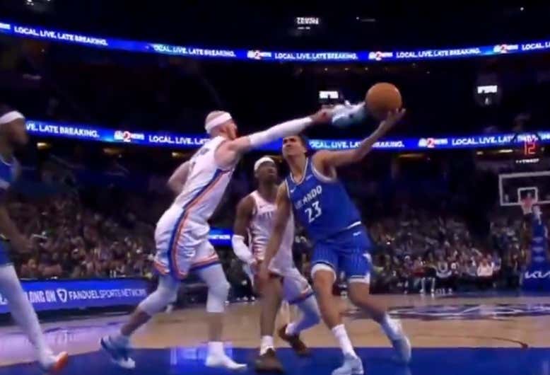 Alex Caruso May Have Revolutionized NBA Defense Forever By Blocking A Shot With His Shoe