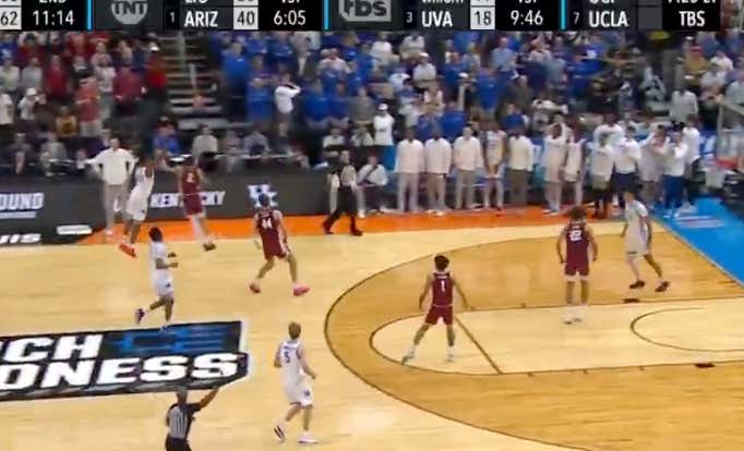 OTEGA OWEH AT THE BUZZER WITH A MIRACLE TO SAVE KENTUCKY'S SEASON
