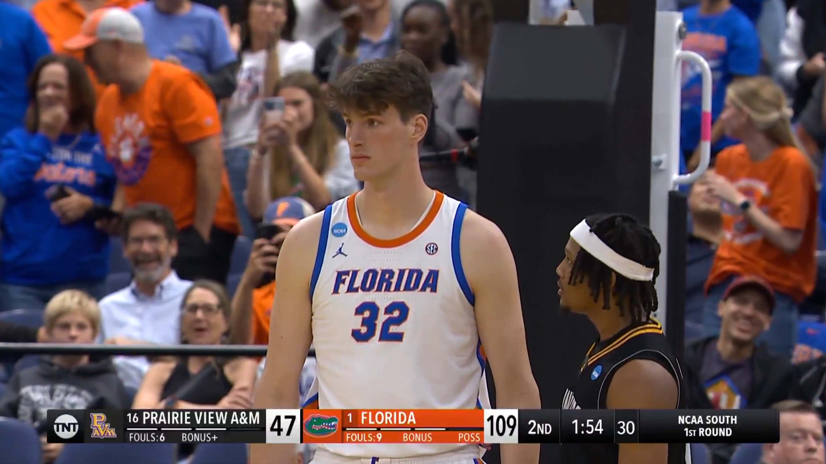 BREAKING NEWS: Florida Gators 7-Foot-9 Freshman Olivier Rioux Makes Tall People Look Short