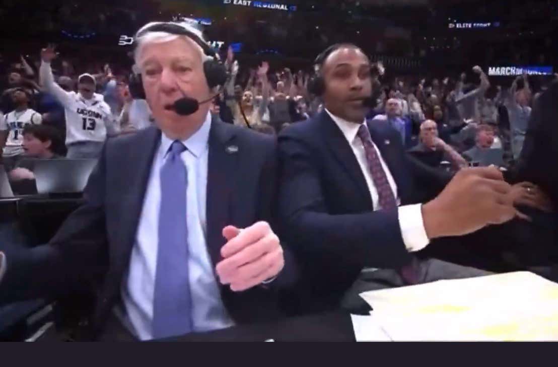 This Video Of Bill Raftery Being Sent Into Complete Shock The Moment Braylon Mullins Drills The Three Is Why He's The Greatest To Ever Do It