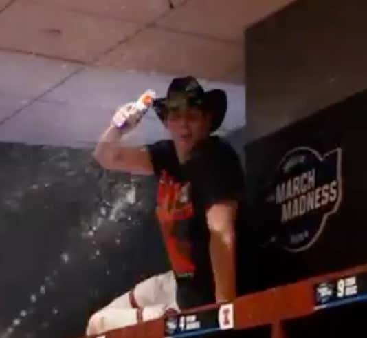I Don't Want To Be The Guy To Break Up A Good Time, But Illinois' Super Soaker Locker Room Celebration Is Getting Dangerous