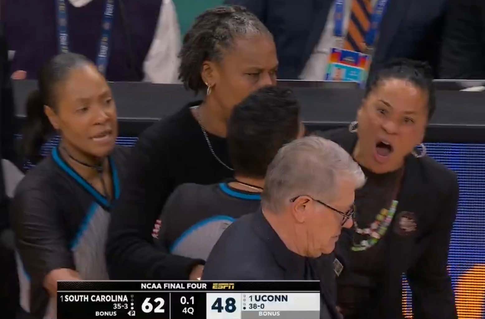 "I Will Beat Geno's Ass" – South Carolina Head Coach Dawn Staley & Geno Auriemma Got Into a Screaming Match Following UConn's Loss to South Carolina in Final Four