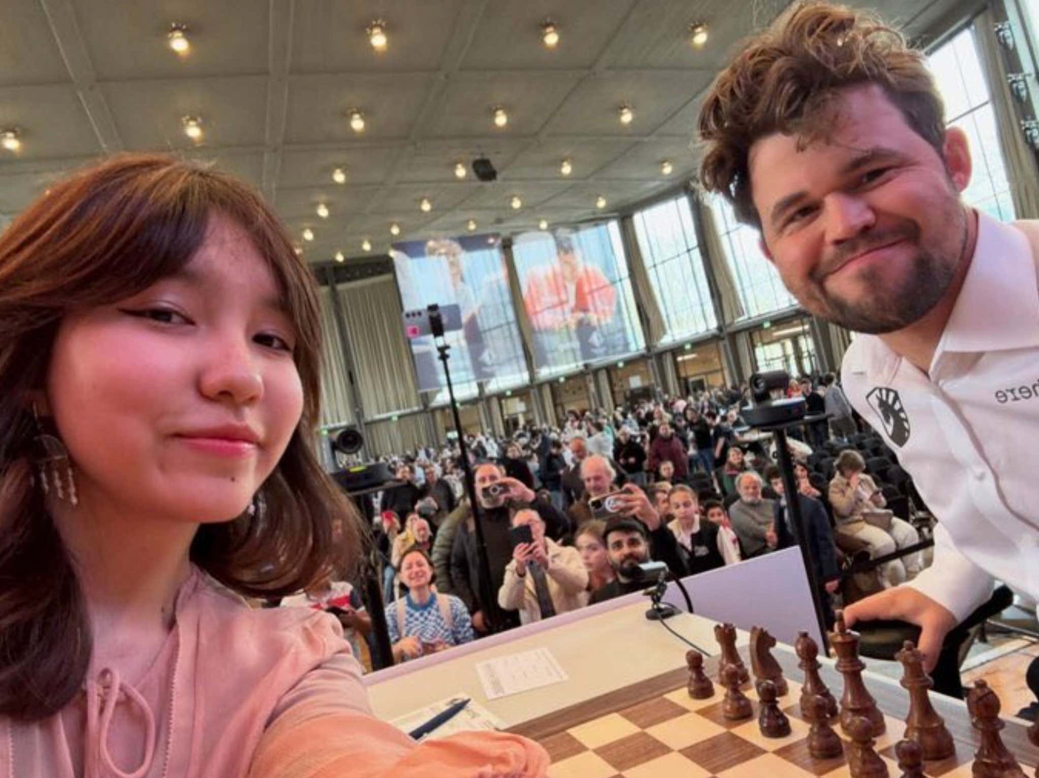 G.O.A.T. Chess Grandmaster Magnus Carlsen Poses For Selfie With Opponent Pre-Match, Immediately Has Her Phone Confiscated