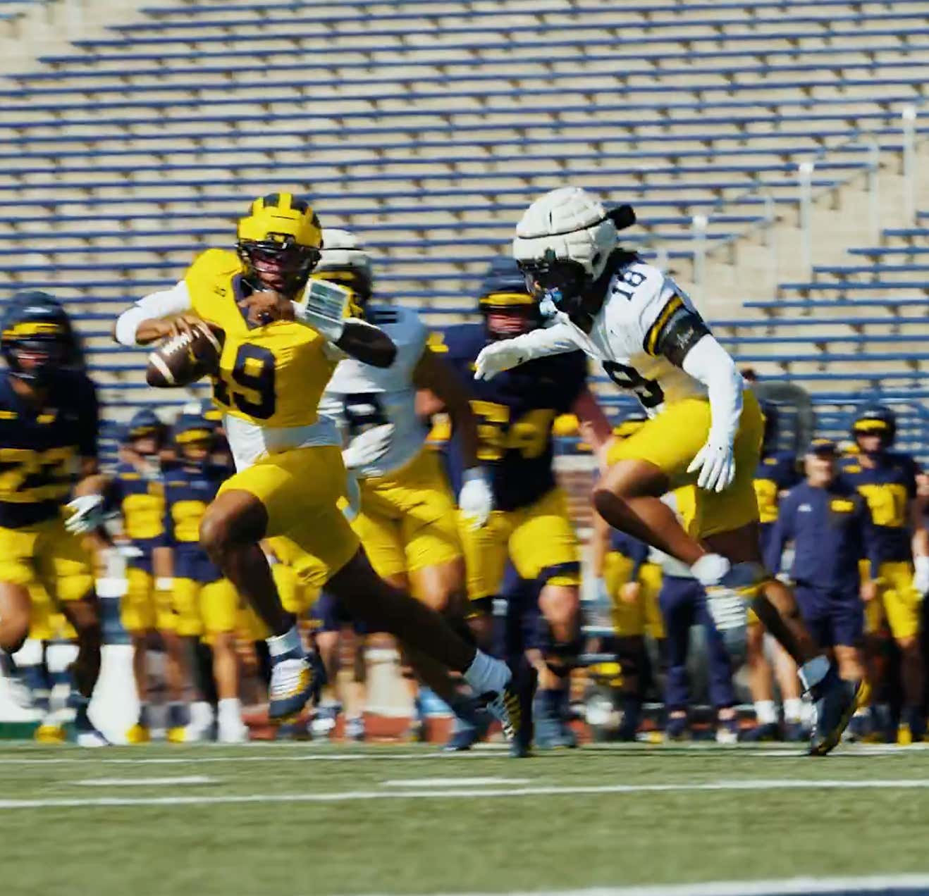 Bryce Underwood Threw A Behind-The-Back Pass In Practice And Now Michigan's Fan Base Is Talking Natty