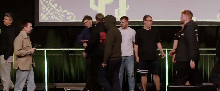 A Counter-Strike Player (Professional Video Gamer) Has Been Banned For 10 Years After Sucker Punching His Opponent