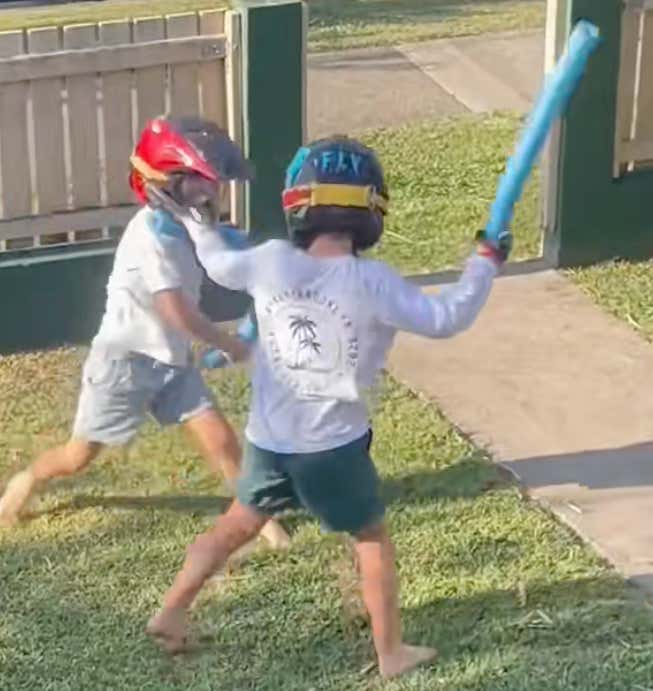 This Video Of Two Kids Beating The Crap Out Of Each Other In The Yard Brings Me Back To Such A Simpler Time