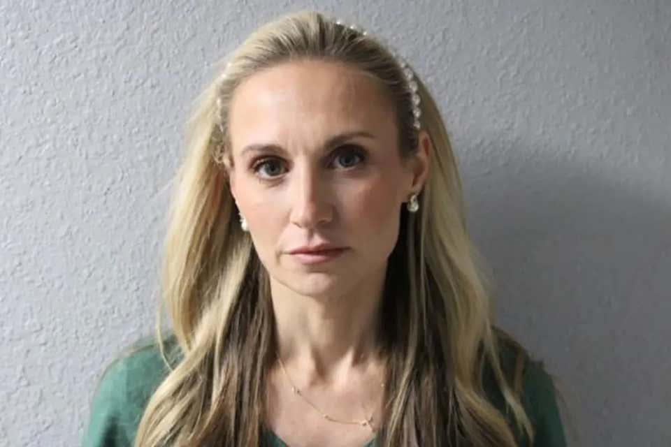'Hair Extensions, High Heels and Botox.' Sex Scandal Mayor Gets Jailtime for Seducing Her Son's Friend at a Drunken Pool Party