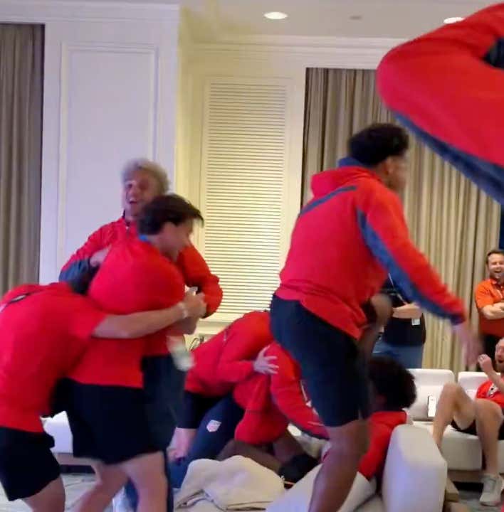 Set The Tone - The US Soccer Team Lost Their Goddamn Minds Watching The Knicks Pull Off The Greatest Comeback In Basketball
