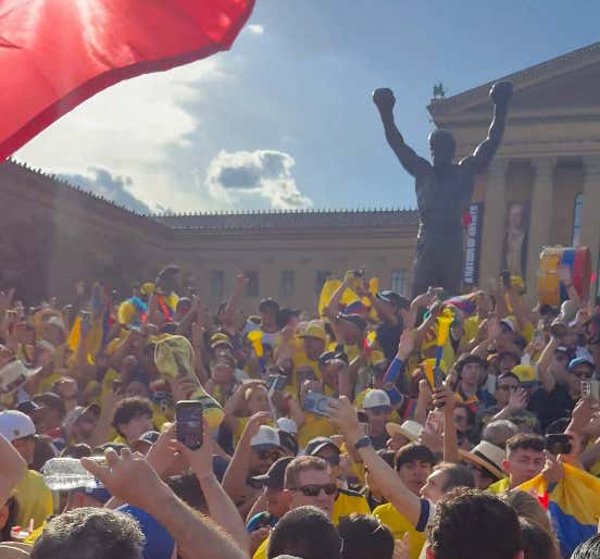 Ecuadorians Got A Chance To Visit The Most Sacred Monument In America Ahead Of Their World Cup Game--The Rocky Statue