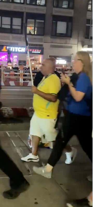 These Soccer People On A Tour Of NYC In The Middle Of A Knicks Victory Celebration Is Hilarious