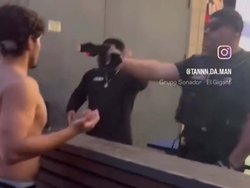 Security Guard Tased a Guy in The Face. You Can't Tase a Guy in The Face.