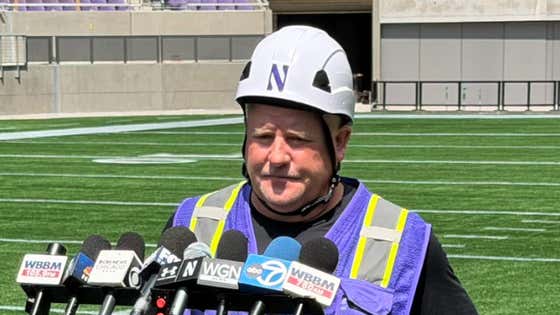 Chip Kelly goes viral in Northwestern construction gear