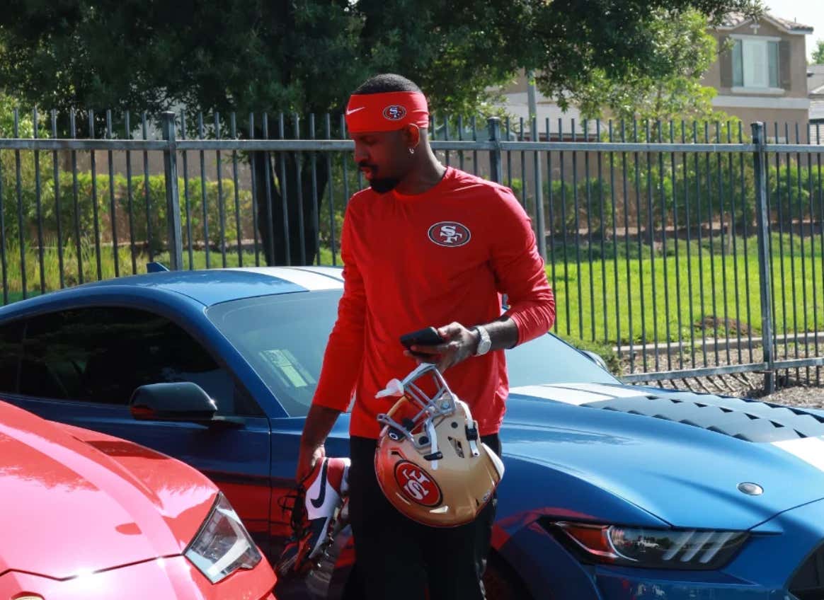 Stay Hot, San Francisco: 35-Year-Old Man Scammed 26 Different Women For $1.3 Million By Pretending To Be A Wide Receiver On The 49ers