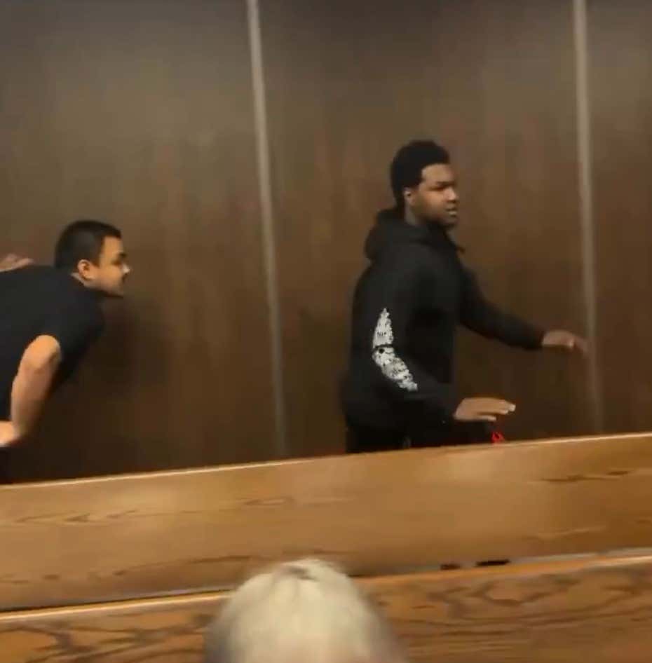 Does Running From a Fight While in Court Make You a Bitch?