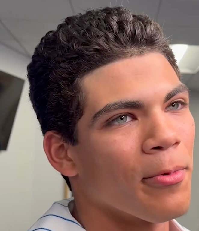 This Mets Prospect Who Won Player Development Player Of The Year Mitch Voit Is Going Viral For Apparently Looking AI Generated