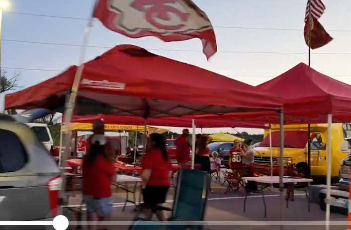 Nothing But Respect To These Chiefs Fans Showing Up 24 Hours Early So They Can Tailgate While They Wait In Line For The Actual Tailgate