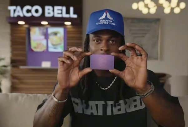 Davante Adams Says He's One of Two People In The World With A "Taco Bell Purple Card" That Gives Him Unlimited Taco Bell For Life