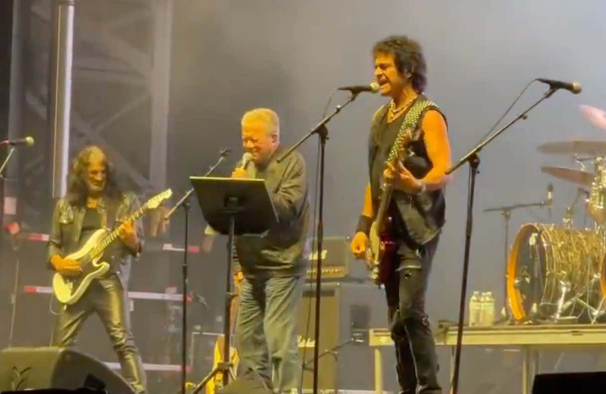 William Shatner's Metal Set At Riot Fest Is One Of The Most Bizarre Things I've Ever Seen
