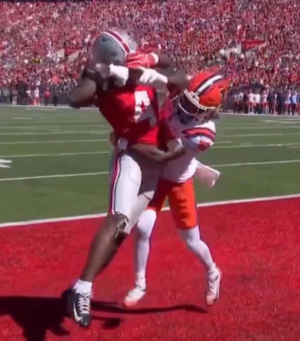 Jeremiah Smith Is Unreal And Borderline Mean With What He's Doing To Illinois Today