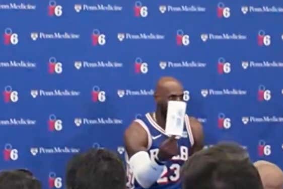 Aura: LeBron Started His 76ers Press Conference By Removing His Name Tag From The Podium And Said "You Guys Know Who I Am, Right?"