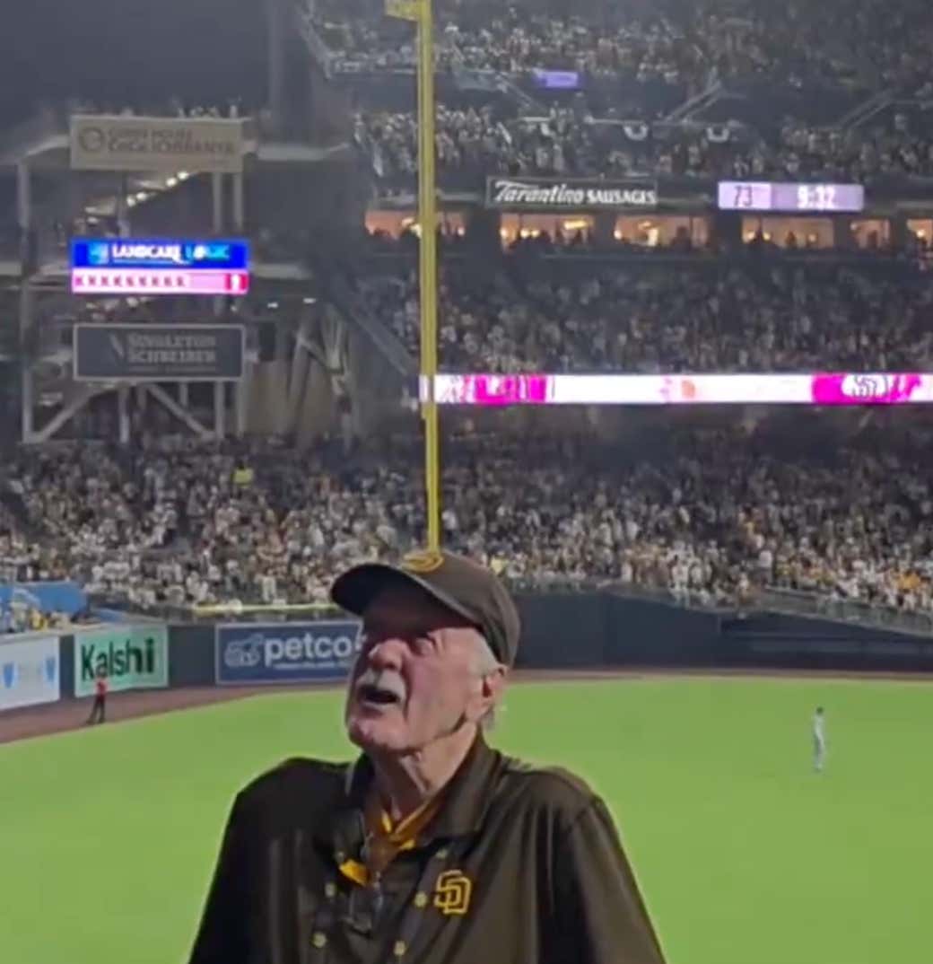 I Love This Old Padres Usher Belting Out Every Word To "All The Small Things" As The Padres Beat The Cubs