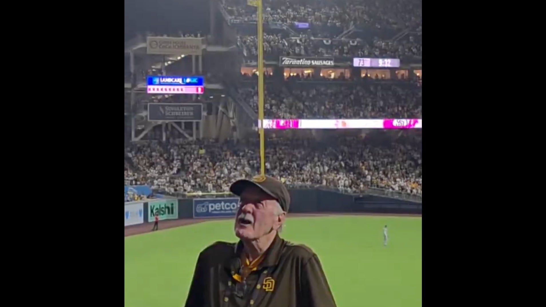 I Love This Old Padres Usher Belting Out Every Word To "All The Small Things" As The Padres Beat The Cubs