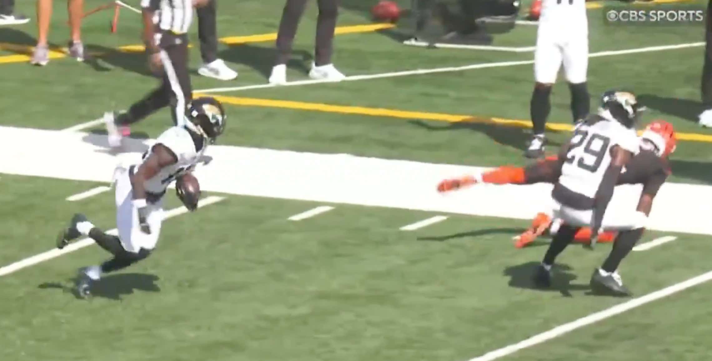I Don't Care If It Didn't Count Because Of Roughing The Passer, Travis Hunter Taking Tee Higgins' Soul And Snatching His Ankles Is An Unbelievable Highlight