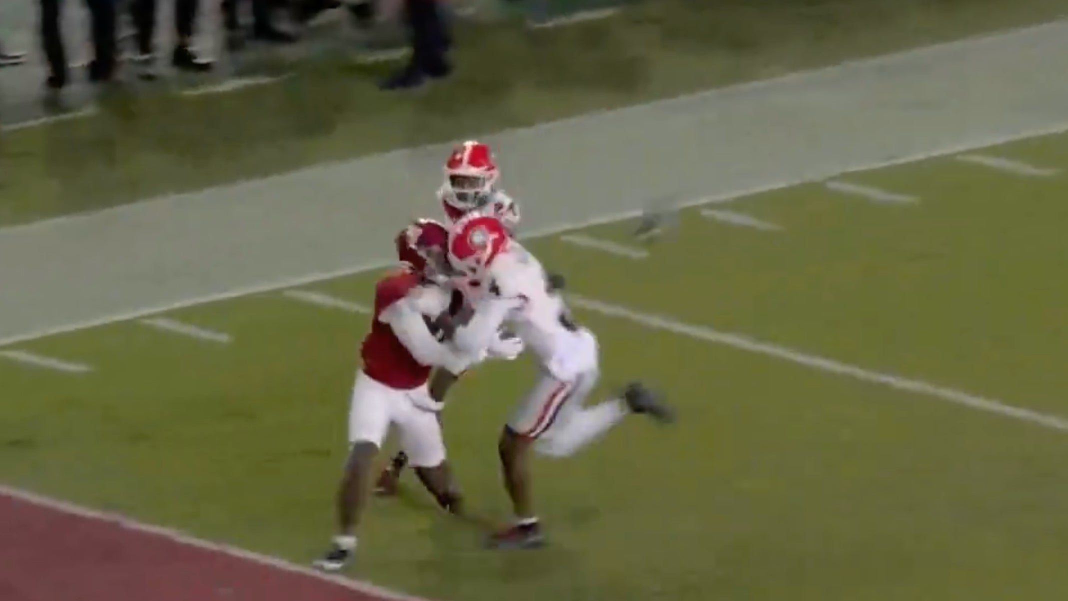 A CRAZY No-Call at the End of the Game Gave Georgia a Massive Win at Alabama