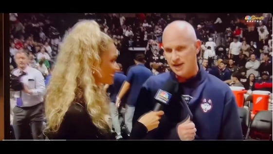 For The First Time Almost Eight Years We Had UConn vs. Syracuse in College Hoops And Dan Hurley Was Not Happy With His Quarter-Zip