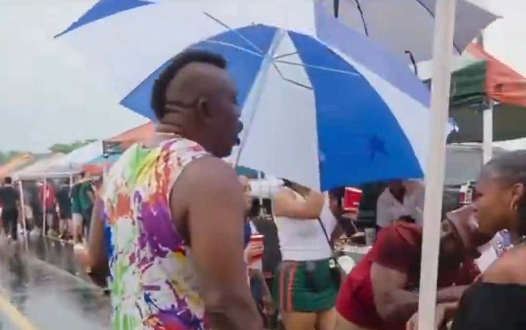 Warren Sapp, Still Crazy – Florida State Fan Tried to Introduce Warren Sapp to His Daughter, Sapp Responded By Kicking Him and Poking Him With an Umbrella