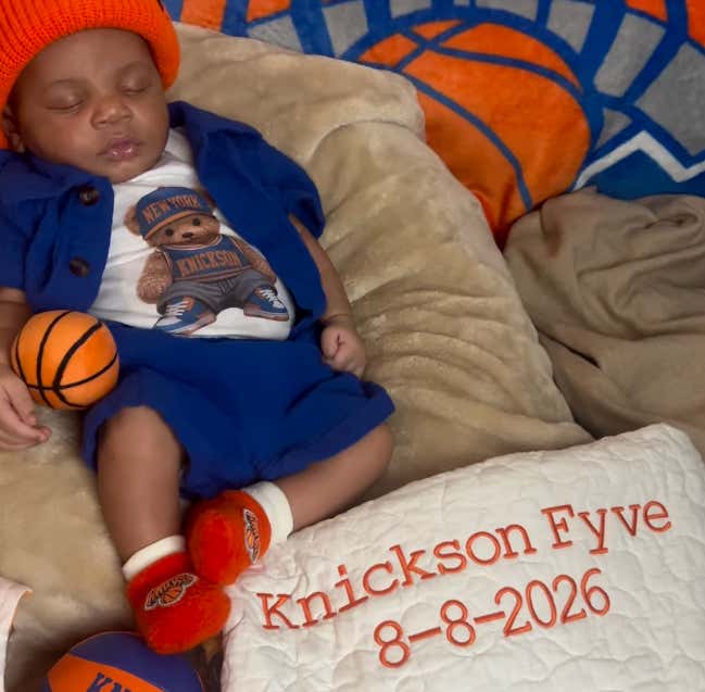 Are You Even A Knicks Fan If You Don't Name Your Newborn Son Knickson Fyve?