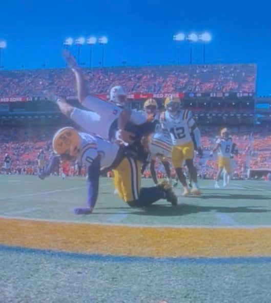 The Over In Auburn/LSU Hits Via A 4th And 16 Scramble For The Ages