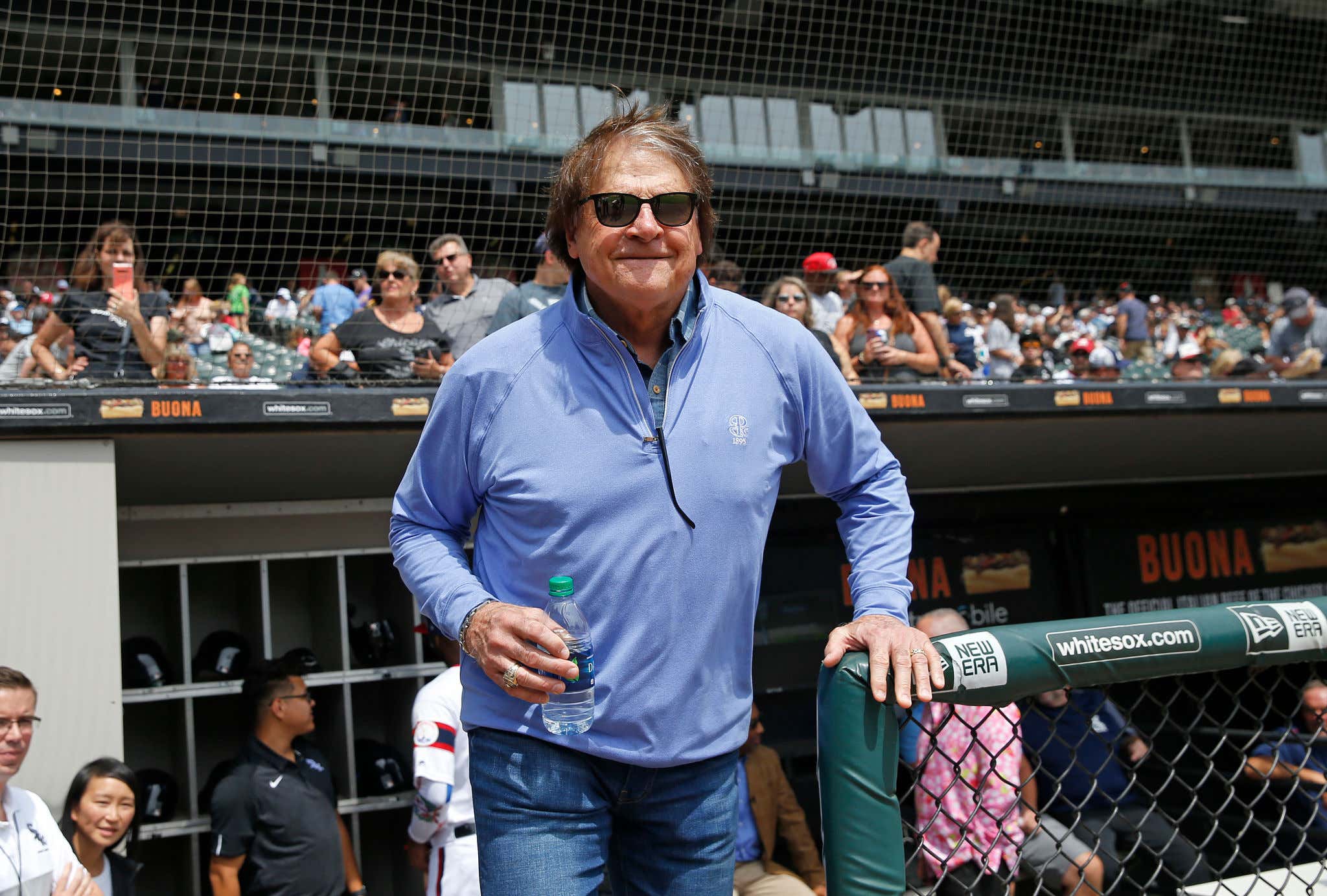 White Sox fans rip team or hiring Tony La Russa as manager