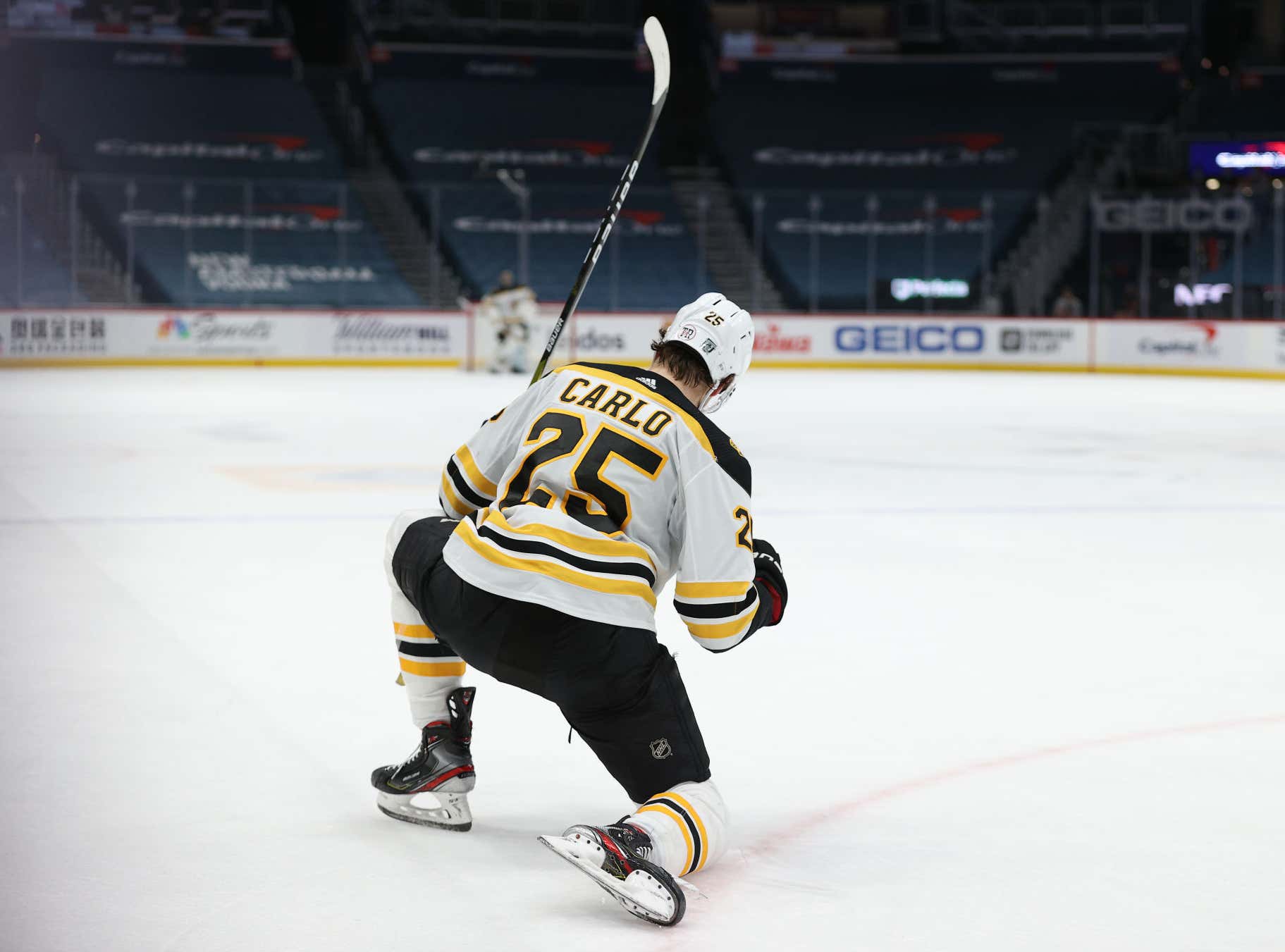 The Bruins Score 5 Unanswered To Come Back And Beat The Caps