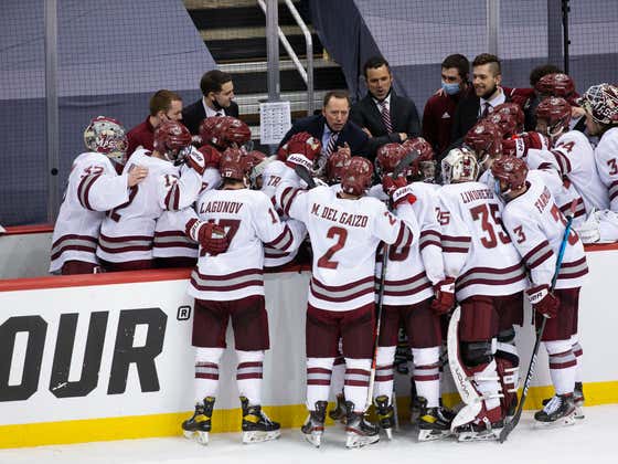 UMass Coach Greg Carvel Thanked The Boys During The Last TV Timeout Before They Won The Natty