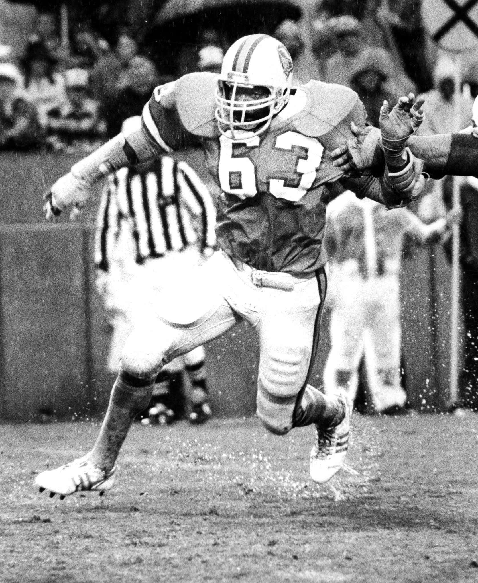 On This Date in Sports December 16, 1979: Rain Bowl