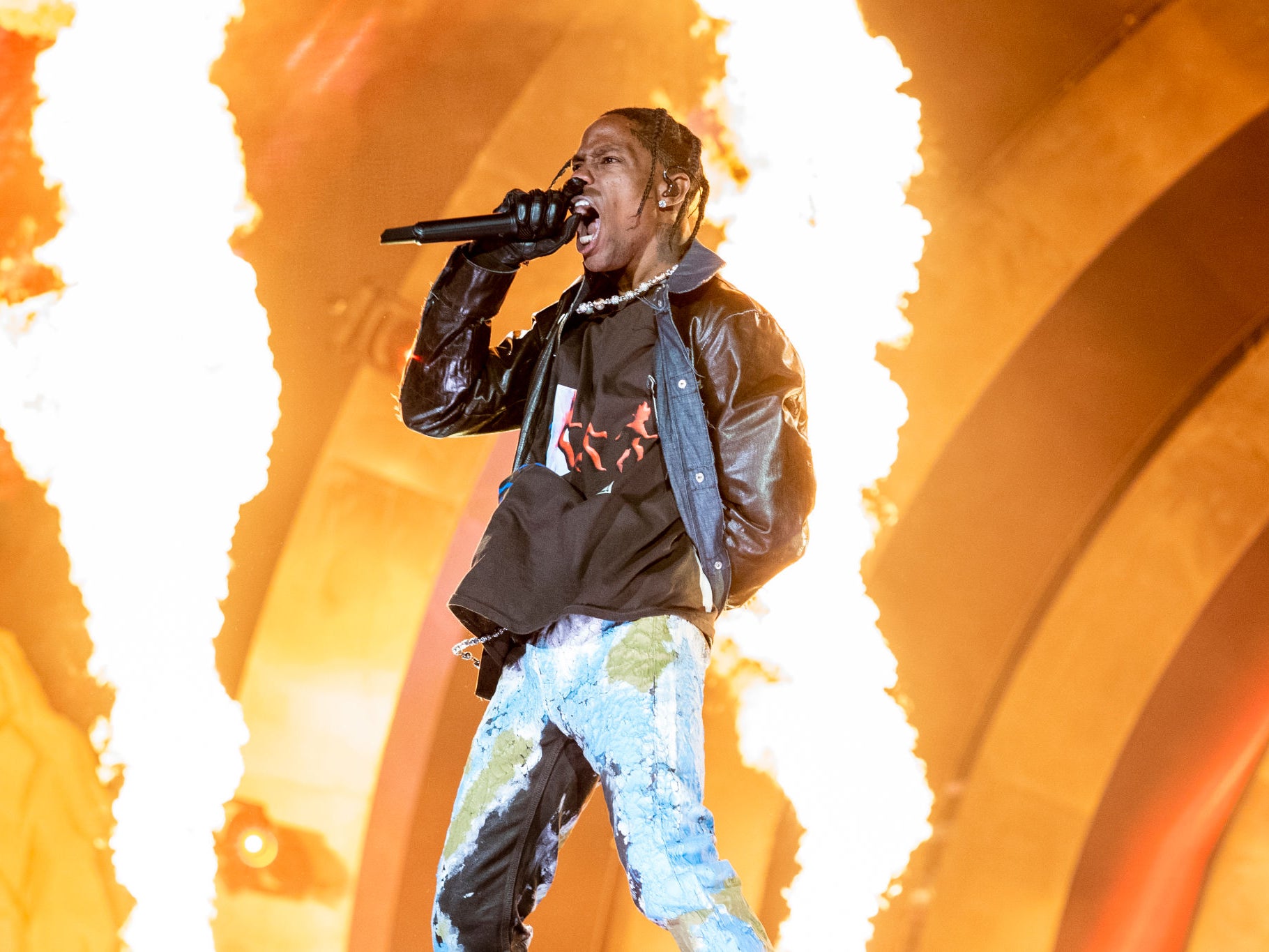 Travis Scott Concert Tickets Are Selling For $7 On The Secondary Market Providing The Nail In The Coffin For The "Old Rap" vs. "New Rap" Debate