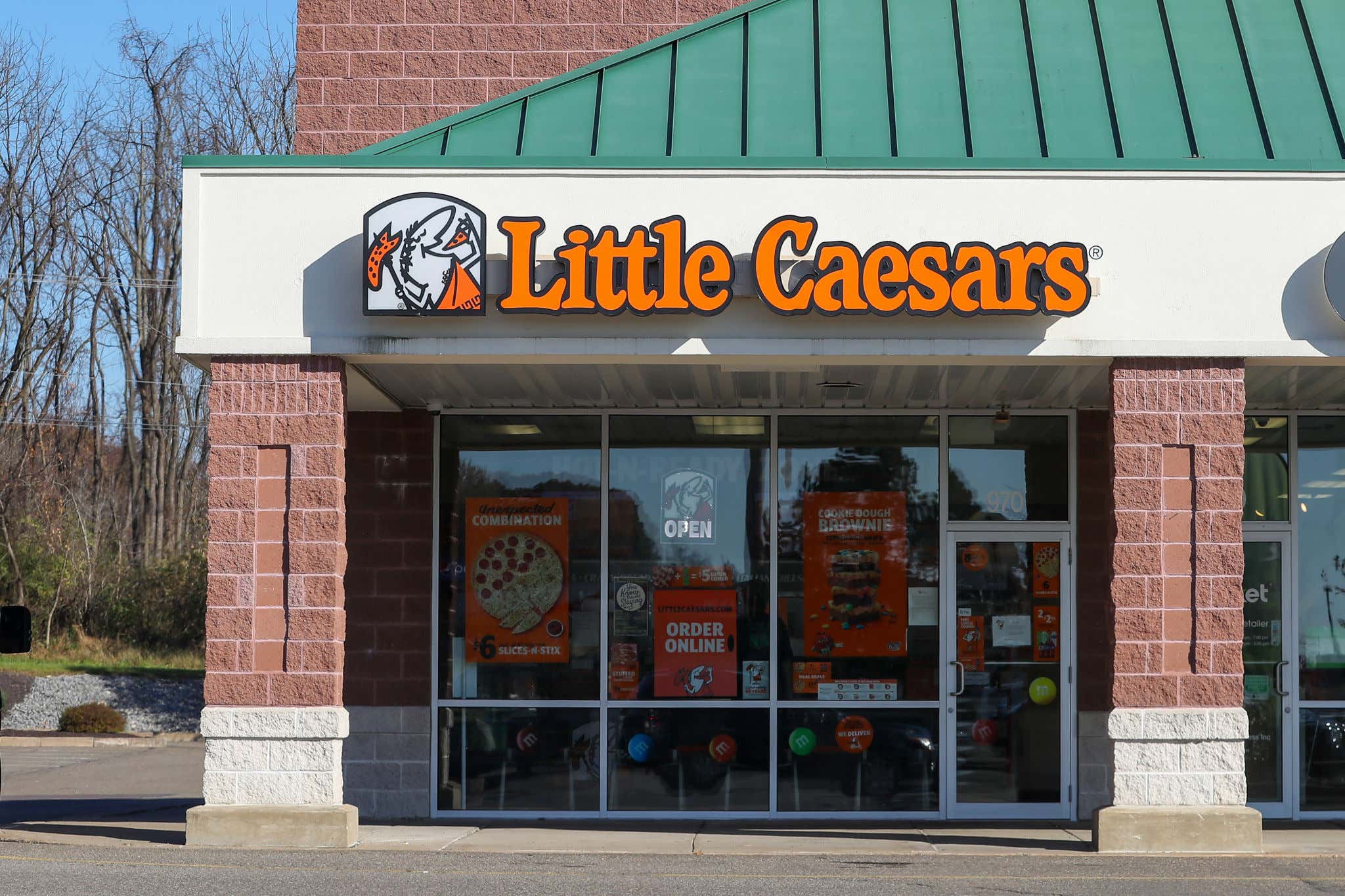 A Little Caesars Hot-N-Ready Pizza Costs More Than $5 for the First Time in 25 Years