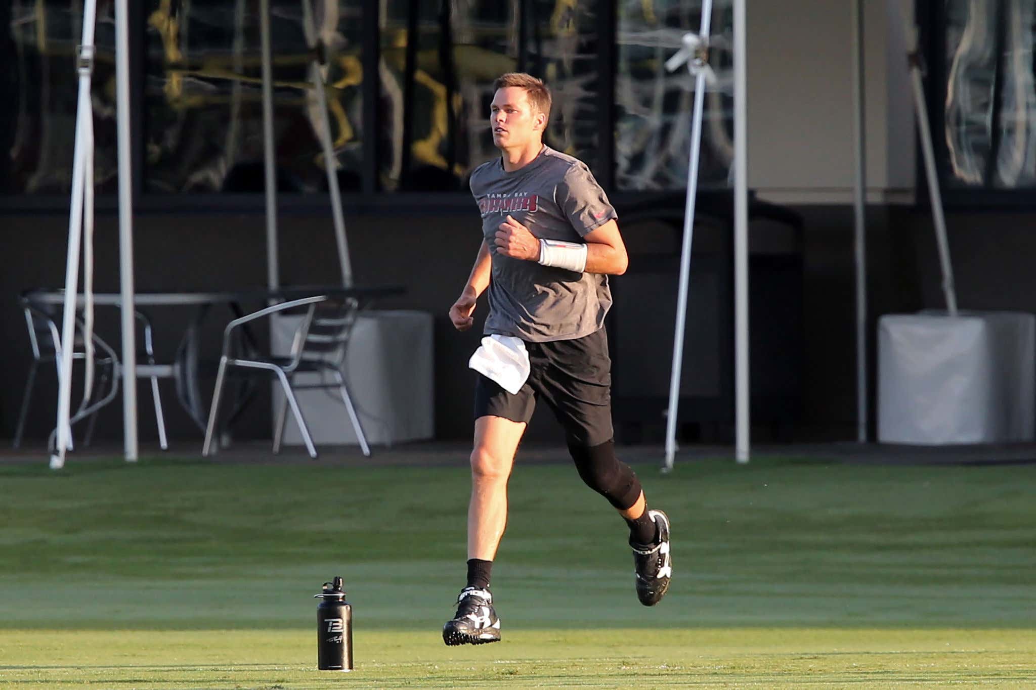 Does the Latest Antonio Brown Drama Prove the Patriots Were Right All Along About TB12 Fitness?