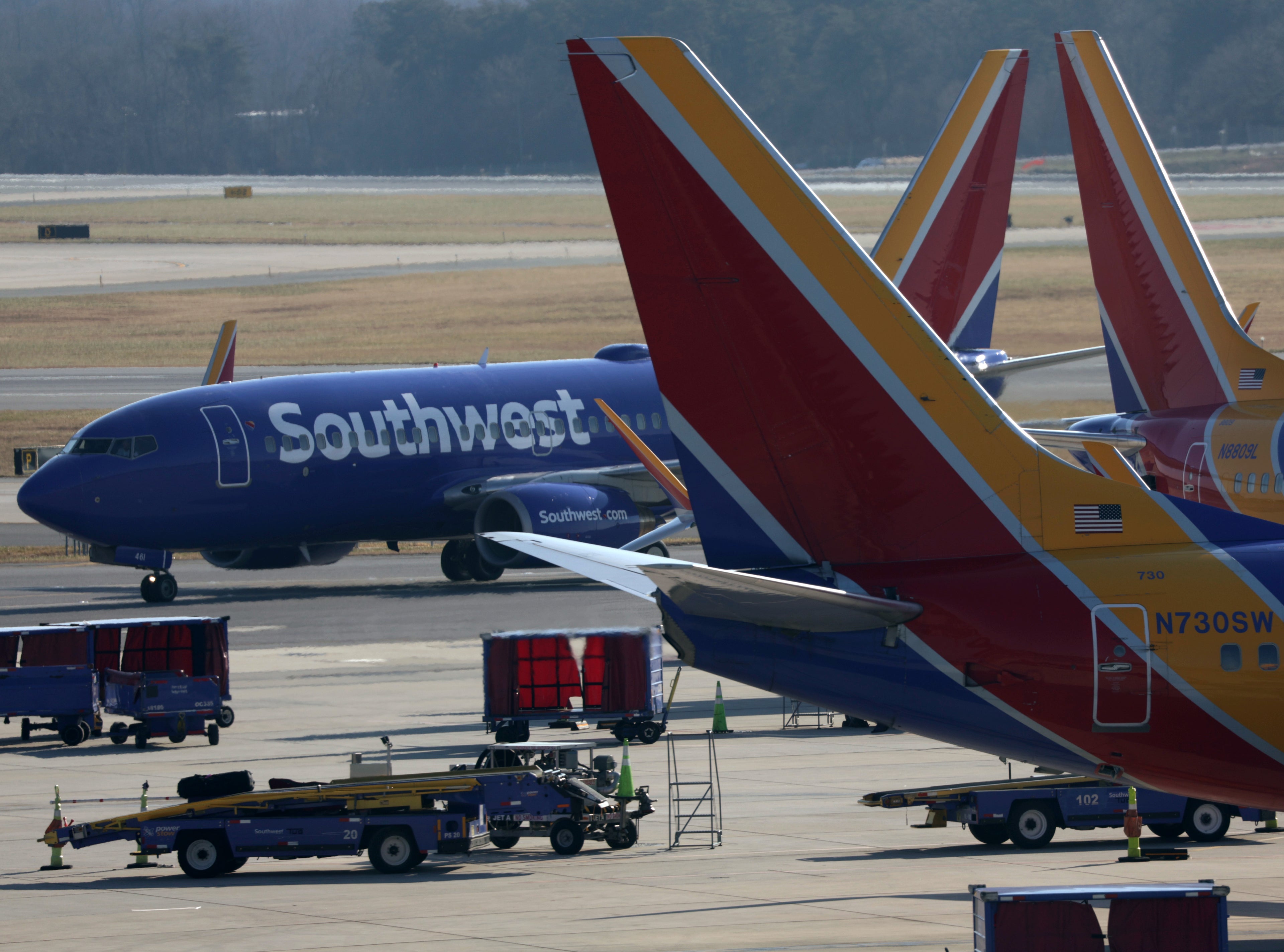 What About Airplanes Makes People Lose Their Fucking Minds? – Woman on Southwest Airlines Flight Stripped Down Naked & Took a Shit on Her Seat in The Middle of The Flight