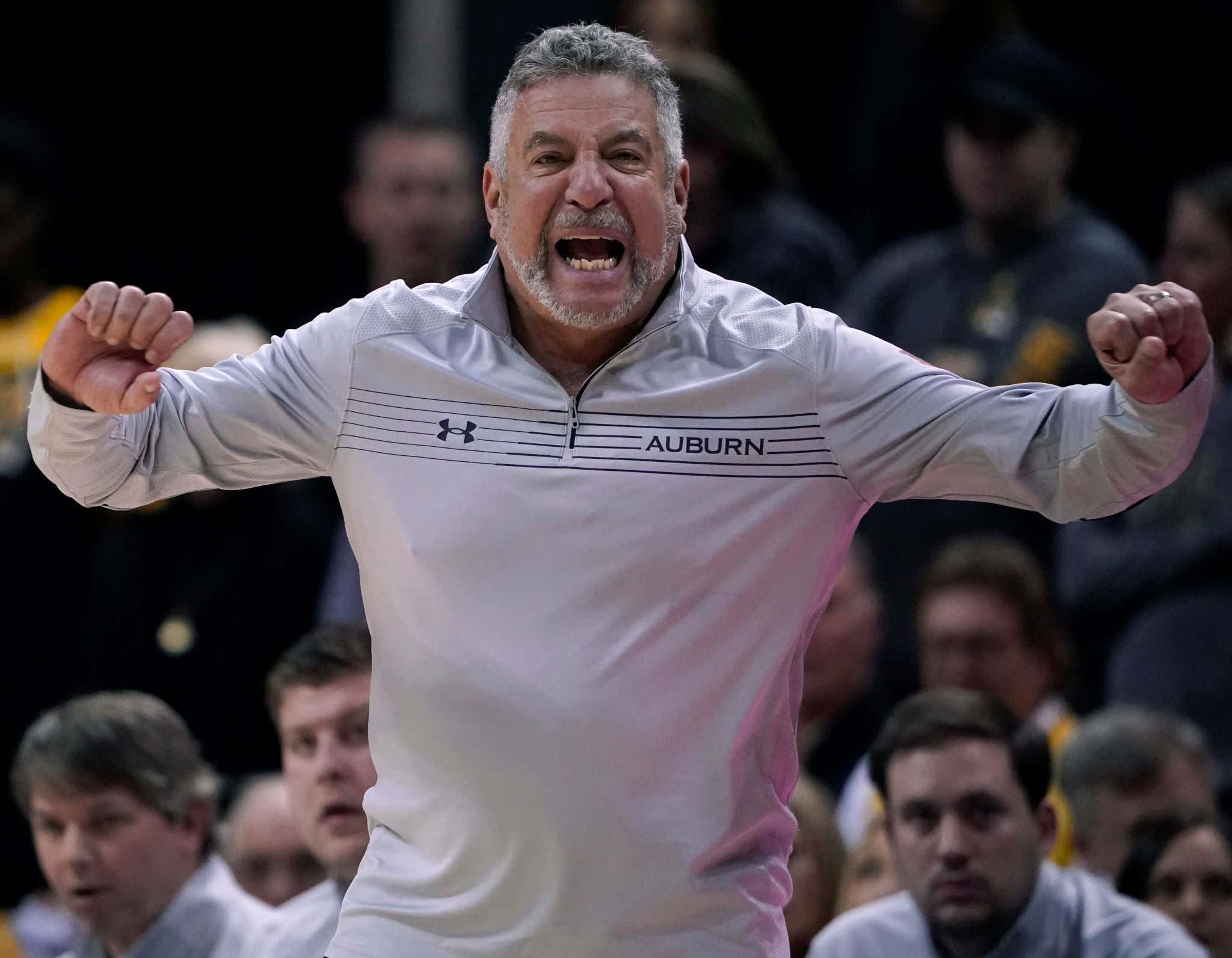 It Took Less Than 18 Hours To See Bruce Pearl Is Going To Use Louisville As A Power Move