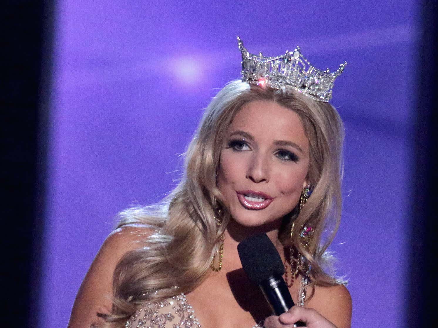 Kira Dixon's Road From Being Miss America To Golf Channel Reporter