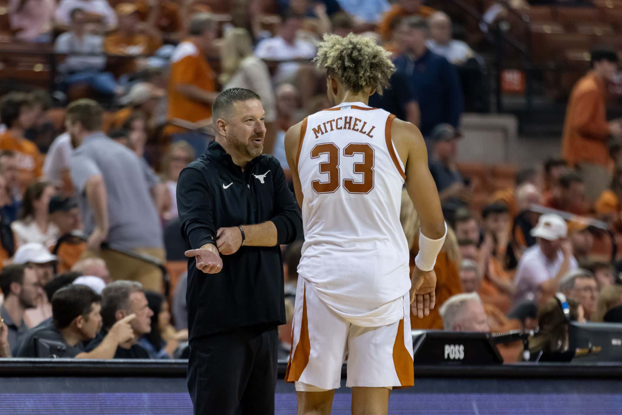 Texas Is Officially Back: Tre Mitchell Leaves The Program, His Dad Hops On Twitter And Starts To Insult Chris Beard