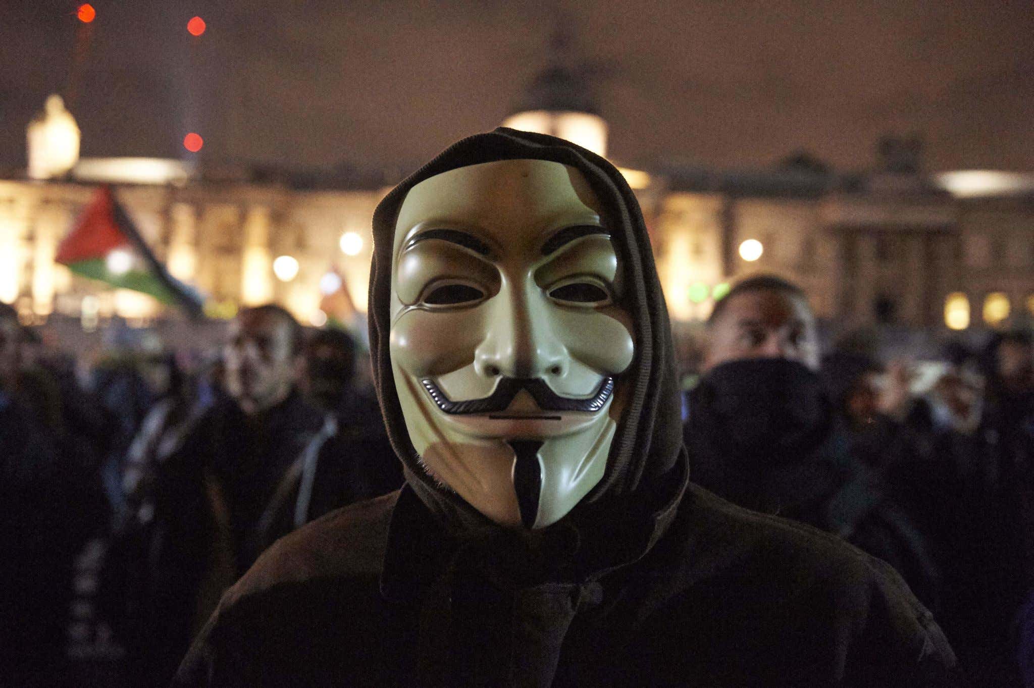 Hacking Group 'Anonymous' Shuts Down Russian State-Backed Television Website 30 Minutes After Declaring A Cyber War On Putin's Government