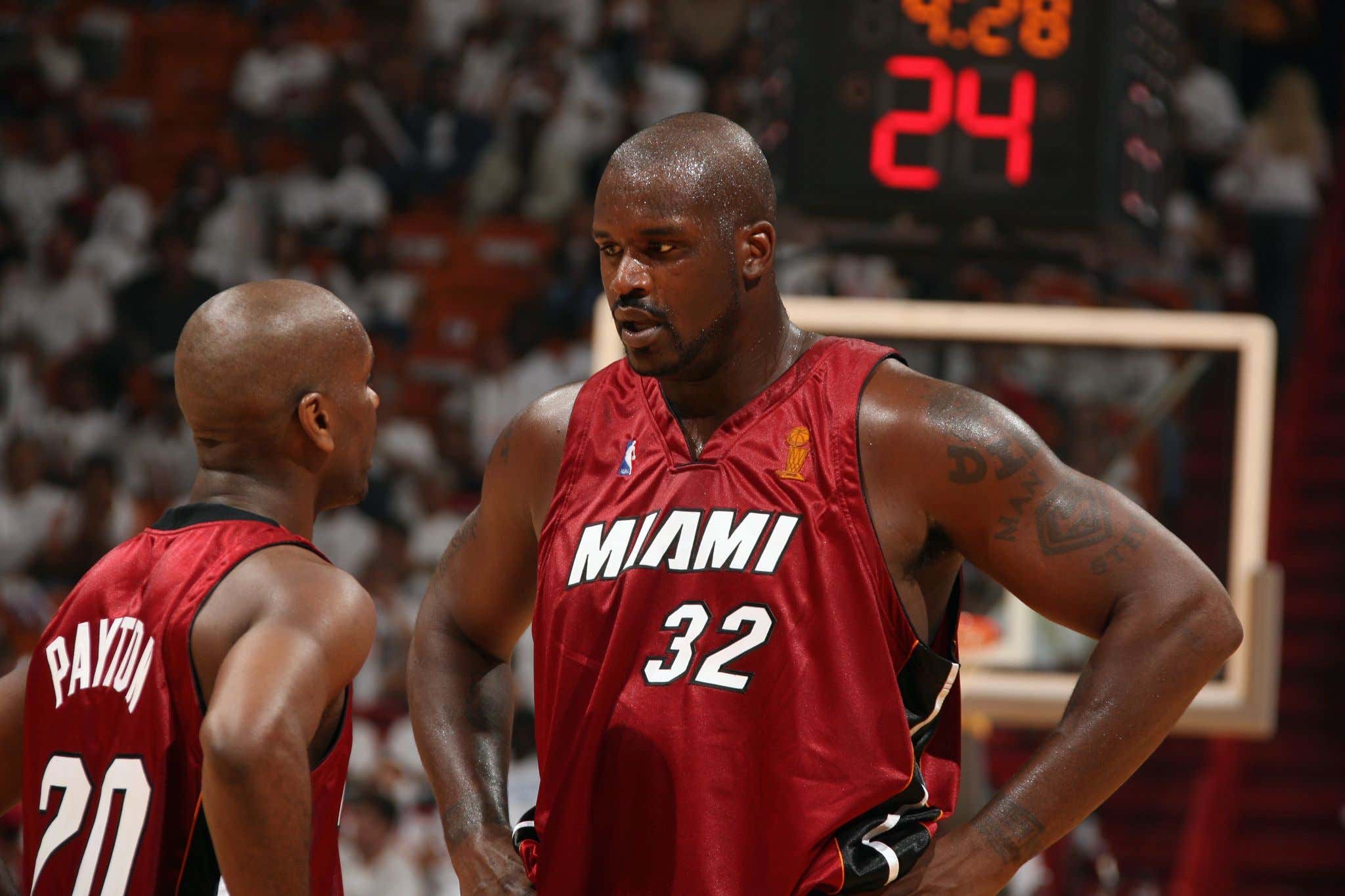 Gary Payton Said That Shaq Used To Piss In A Bucket For A Week And Then Dump It On A Rookie’s Head